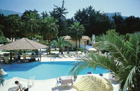 Das Hotel Pia Bella hat einen sch&ouml;nen Pool