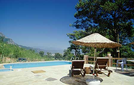 Blick &uuml;ber den Pool Richtung Akyaka