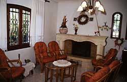 gemütliche Sitzecke im Ferienhaus Villa Hestia