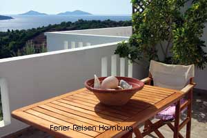 Blick von der Terrasse einer Ferienwohnung Iro auf Alonissos