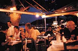 Abends in einer Taverne