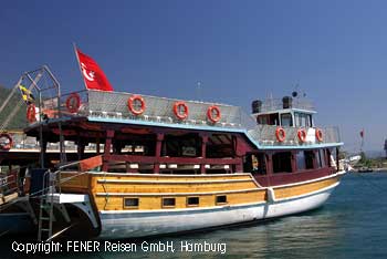 Ausflugsboot in Akyaka