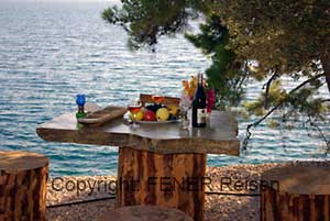 Terrasse des Cardak Bungalows in Turnali bei Akyaka