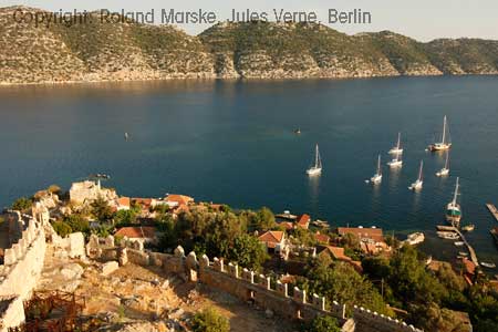 Bucht von Kekova an der Mittelmeerküste der Türkei